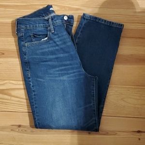 *Never worn* Old Navy sky hi waist jean